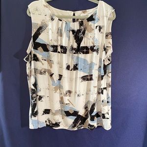 Sleeveless flowy spring/summer blouse